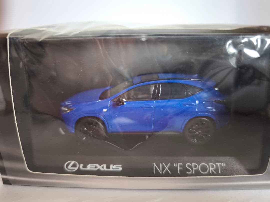 1/43 Lexus NX \