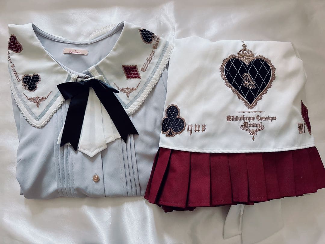 Amavel トランプのデコレーションケーキ スカート ブラウス