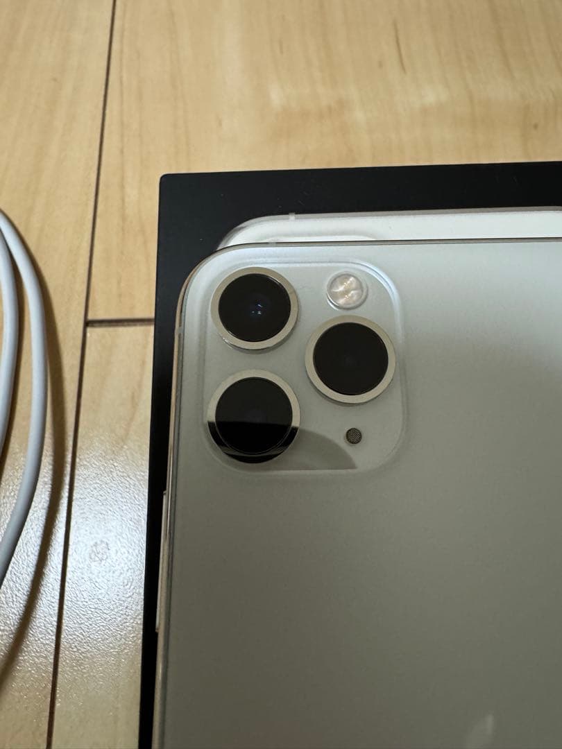 Apple iPhone 11 Pro ホワイト 本体　256GB