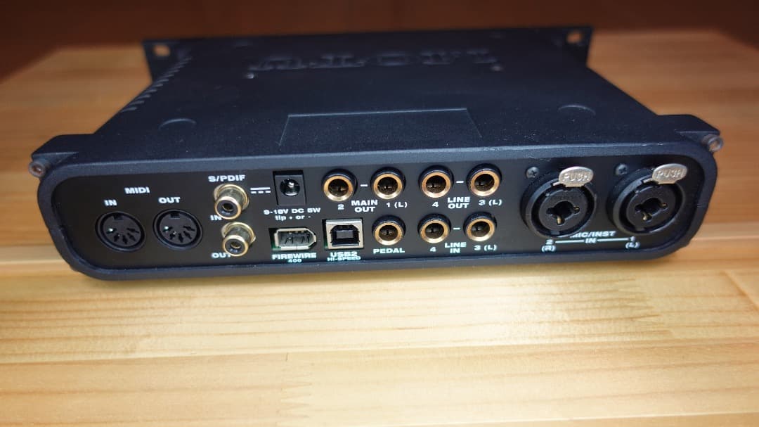 MOTU audio express オーディオインターフェース