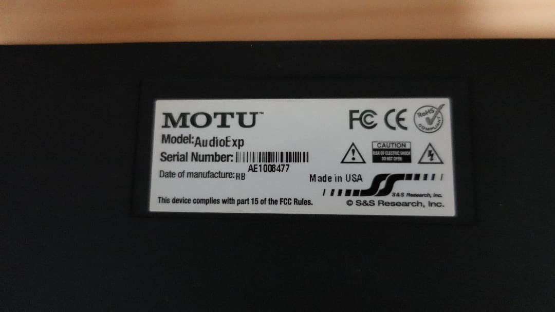 MOTU audio express オーディオインターフェース