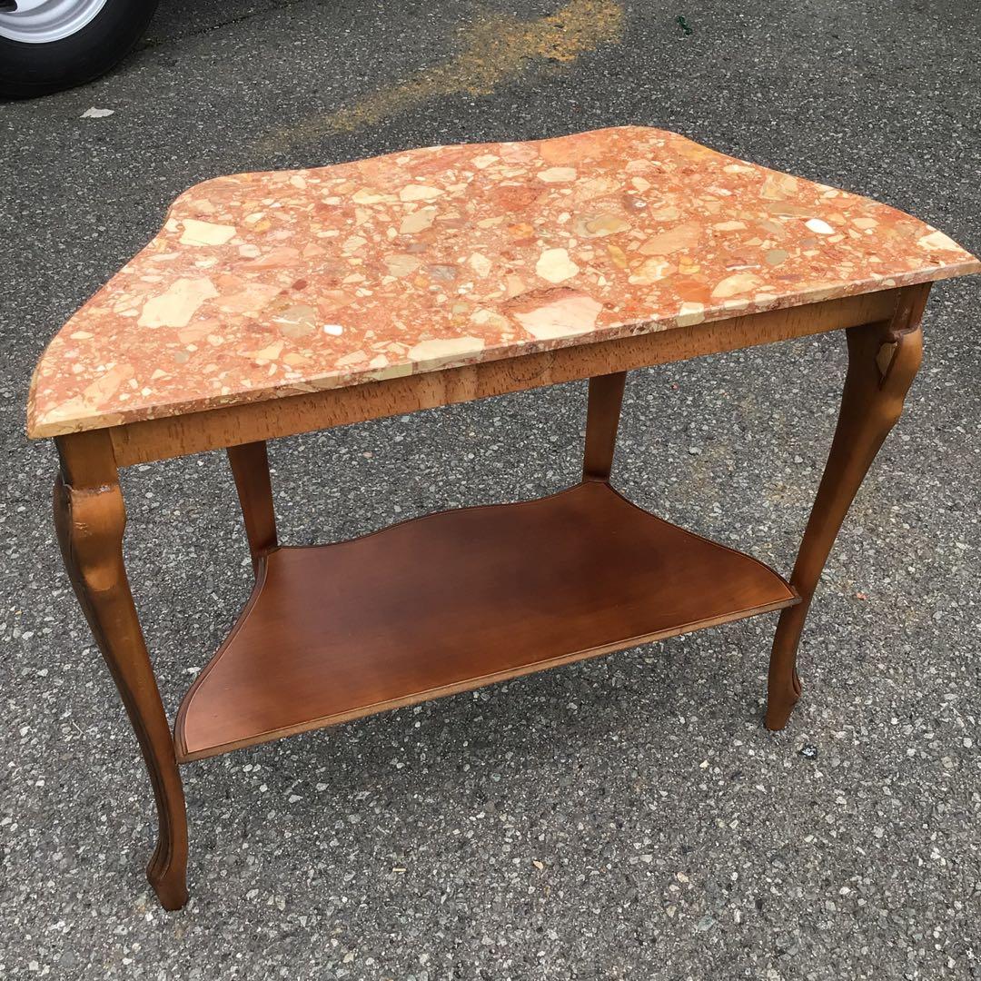 大理石天板の西洋家具テーブル　コンソール テーブル 花台 アンティーク