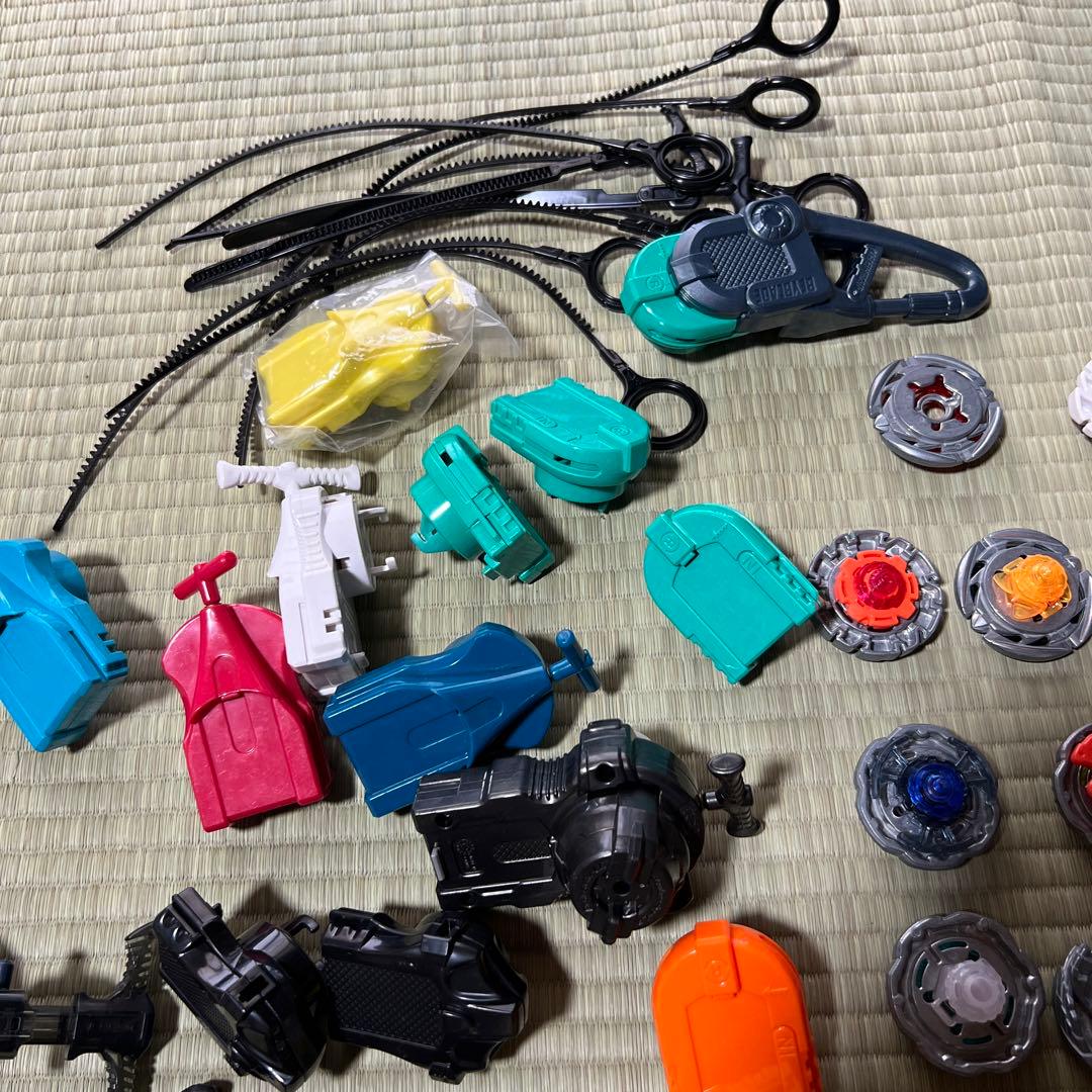 【希少】メタルファイト　ベイブレード　約70個　ランチャー　大量　まとめ売り