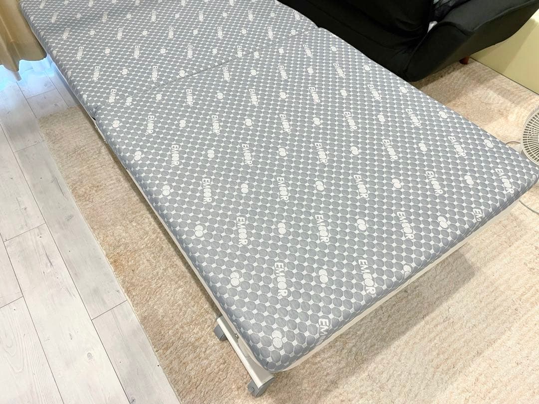 ks　　折り畳みベッド　シングル　リクライニング