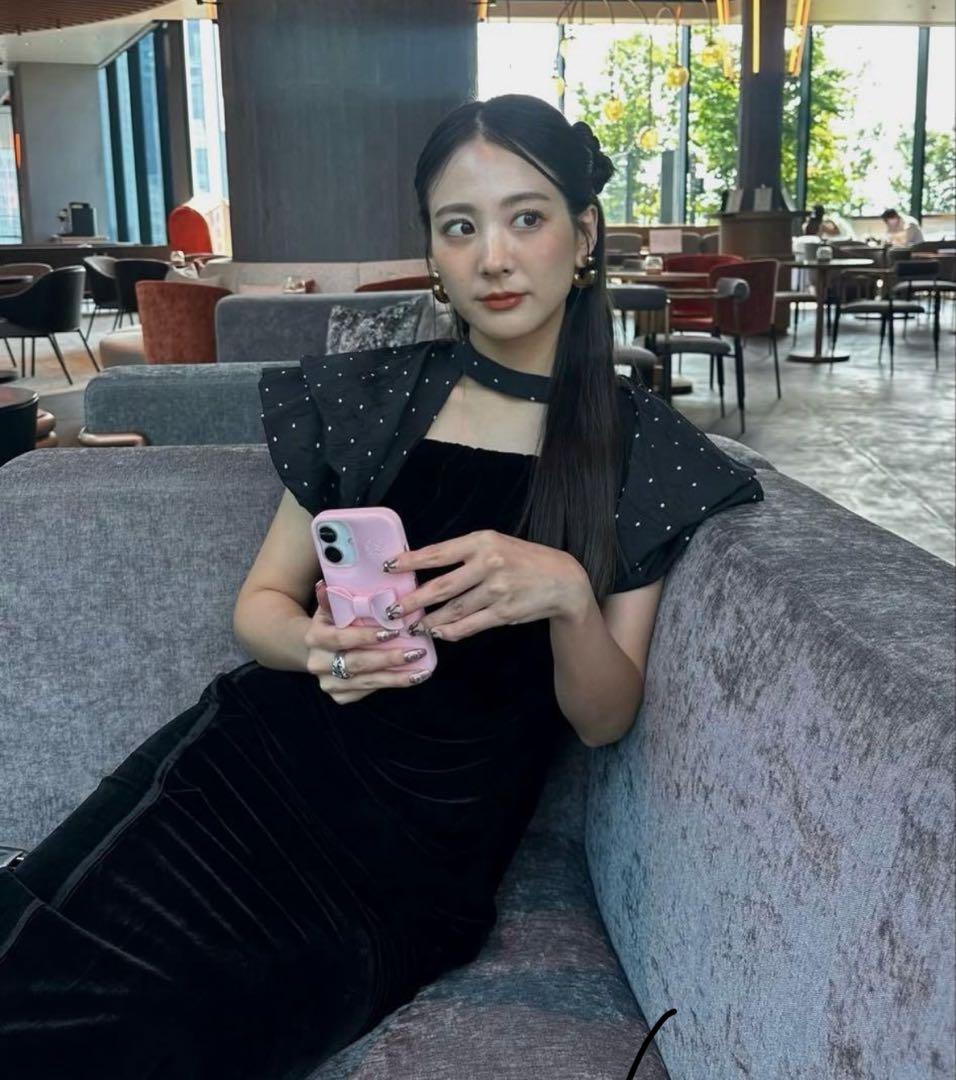 ドレープベロアドレス ドット オケージョンドレス 結婚式 同窓会 お呼ばれワンピ