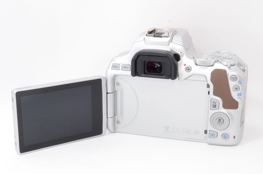 ❤️スマホへ転送❤️Canon EOS Kiss X10 シルバー❤️初心者に最適❤️