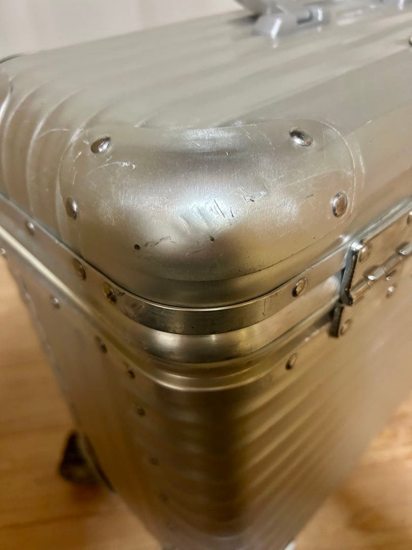 ✨【値下げ】リモワ　トパーズ　パイロット　4輪　トローリー　機内持込