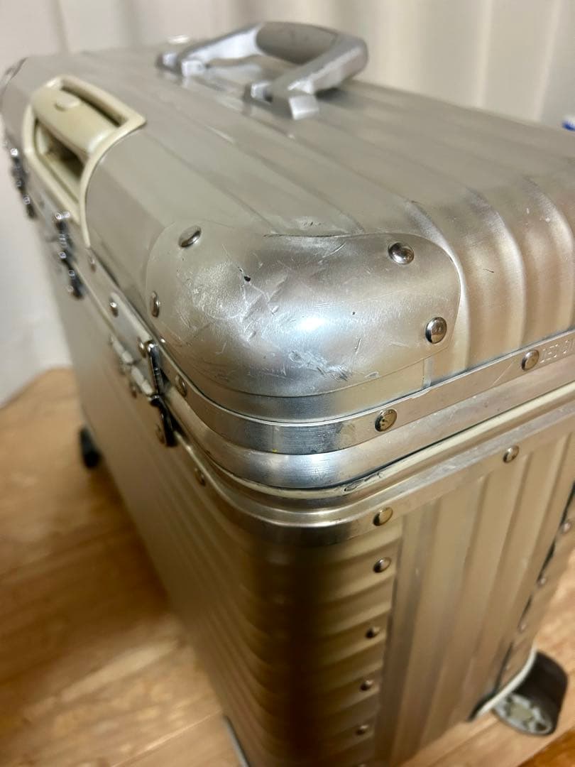 ✨【値下げ】リモワ　トパーズ　パイロット　4輪　トローリー　機内持込