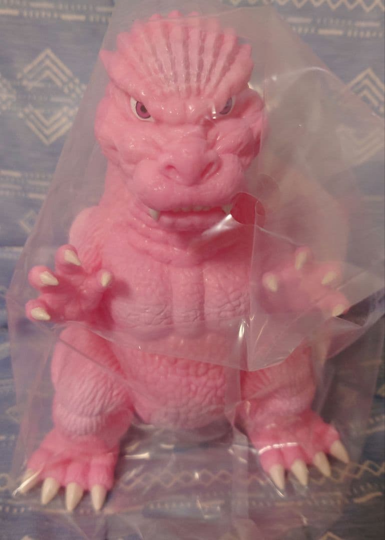 Fantazzzy TOYS /ファンタジートイズ ゴジラ ソフビ ピンク