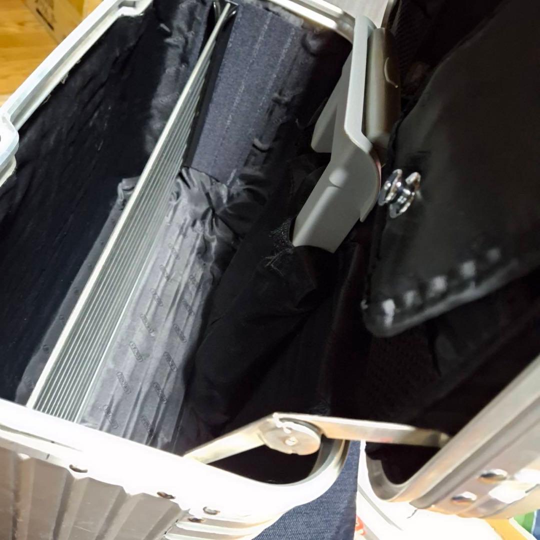 リモワ　パイロット　トロリー2輪　カナダ製