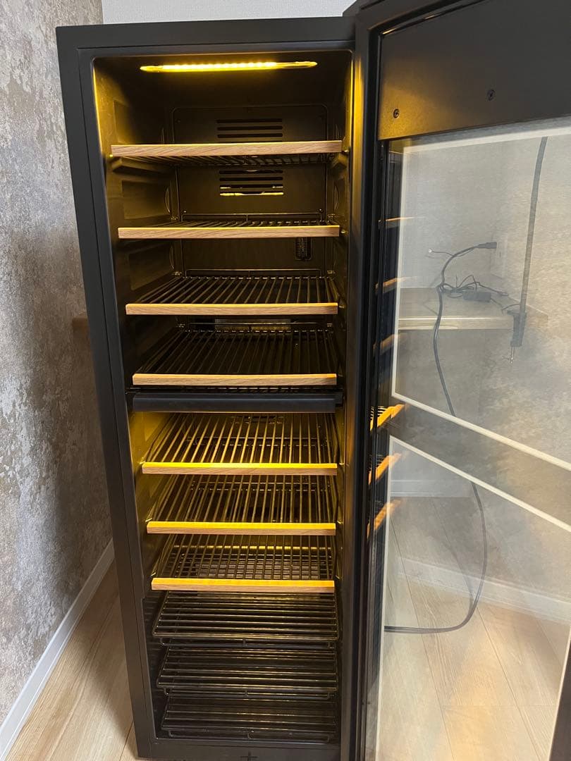 さくら製作所　ワインセラーSA38W(ホワイト右開き)