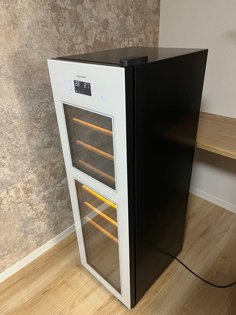 さくら製作所　ワインセラーSA38W(ホワイト右開き)