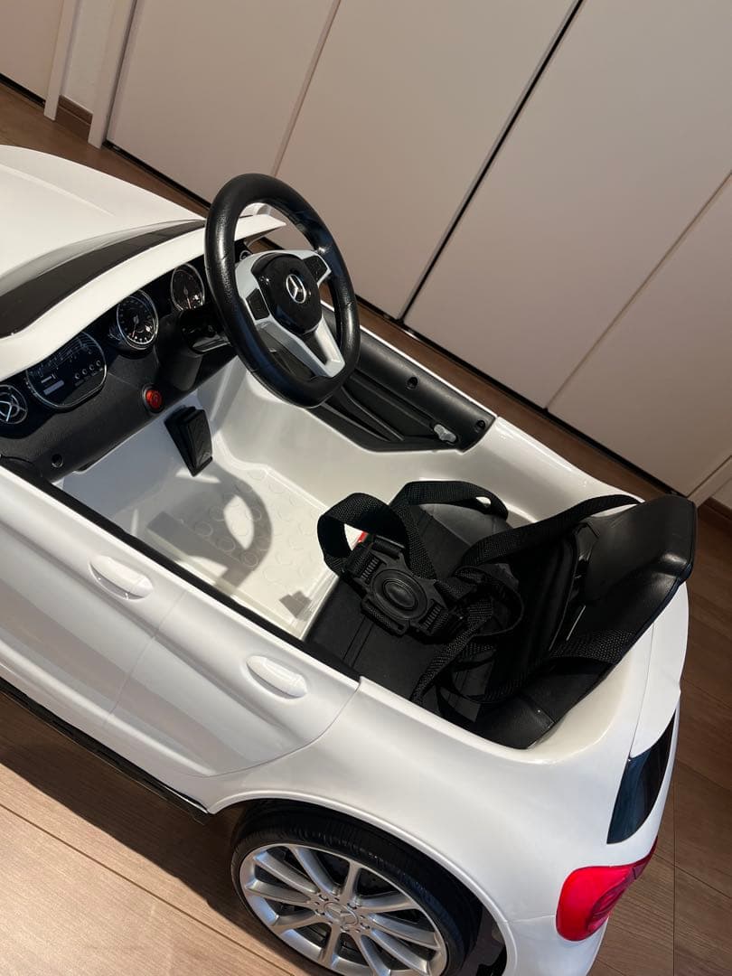 Mercedes-Benz AMG ミニカー ホワイト