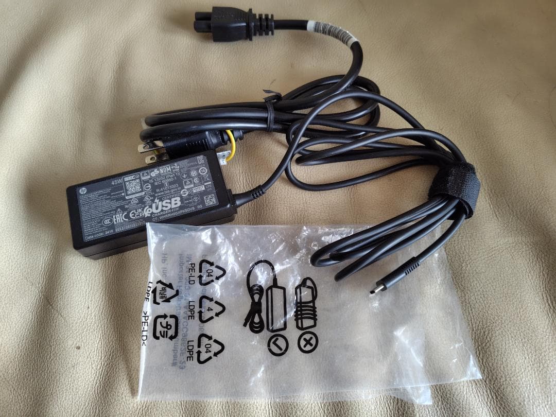 美品　HP Chromebook x360 14b-cd0004TU ほほ未使用