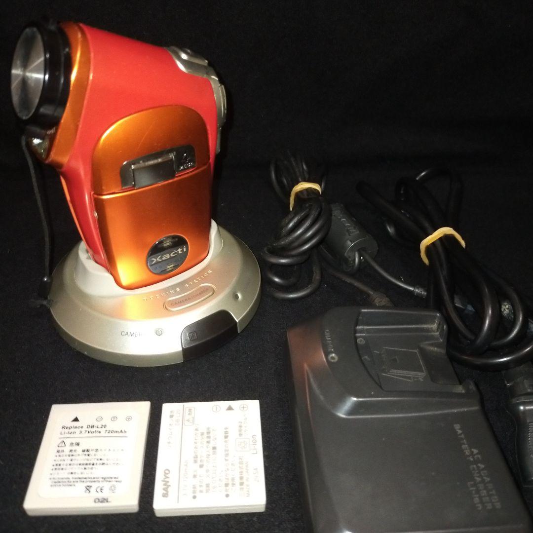 動作品 SANYO デジタルムービーカメラ Xacti DMX-C4 充電器付き