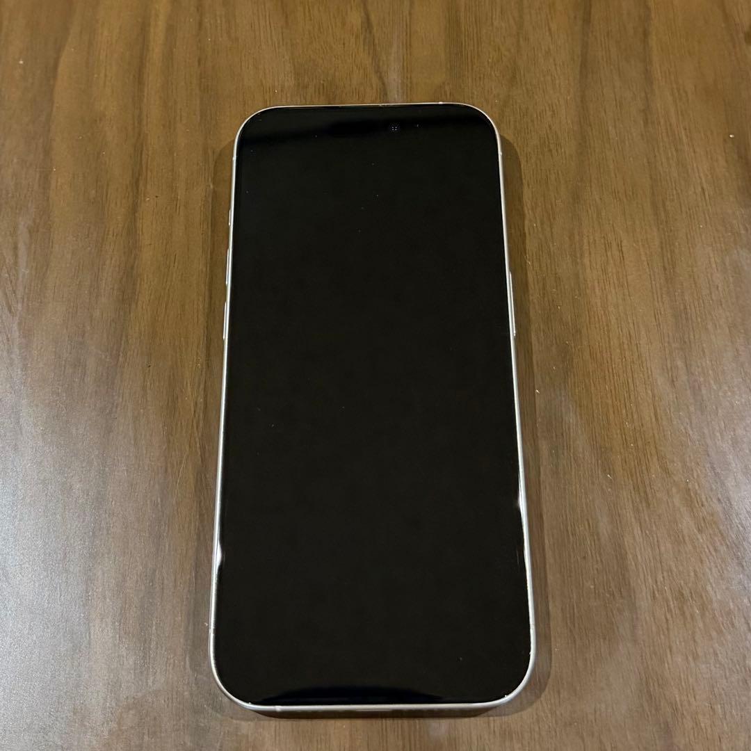 【美品・付属品未使用】iPhone 15Pro ホワイトチタニウム 256GB