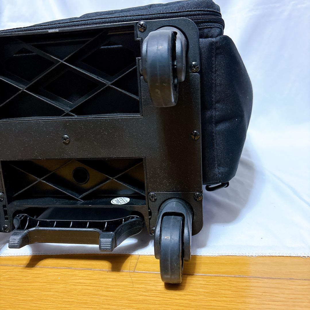 【新品✨️】SWANY スワニー スターツコラボ ブラック イス付き スーツケース