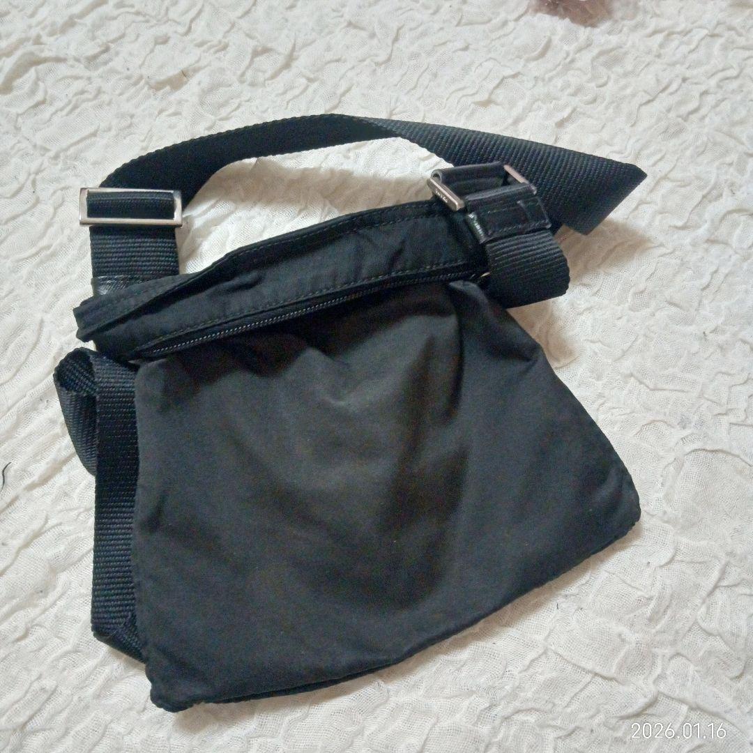 専用　美品　プラダ　三角ロゴ　ナイロン　ミニショルダー
