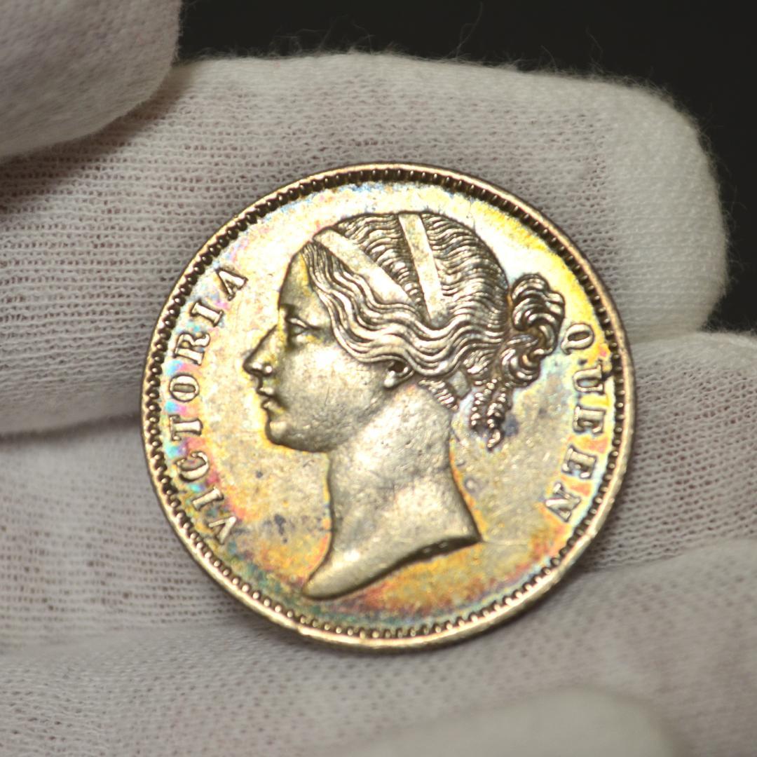 ヴィクトリア 1ルピー銀貨 1840年 世界に1点だけ！魅惑のレインボートーン