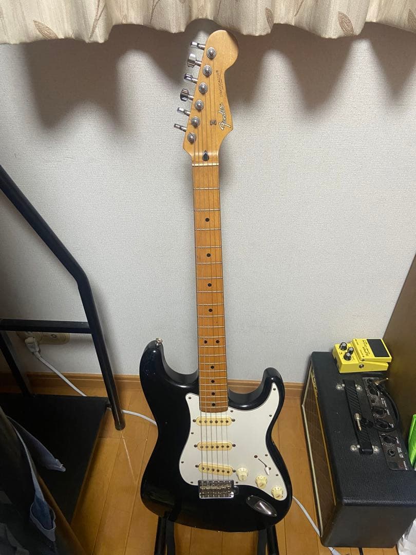 Fender japan Stratocaster 黒