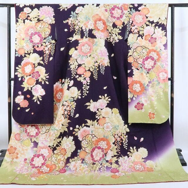 特価！ 美品 ３点セット 刺繍 着物 成人式 正絹 振袖・帯揚げ帯締め 1876