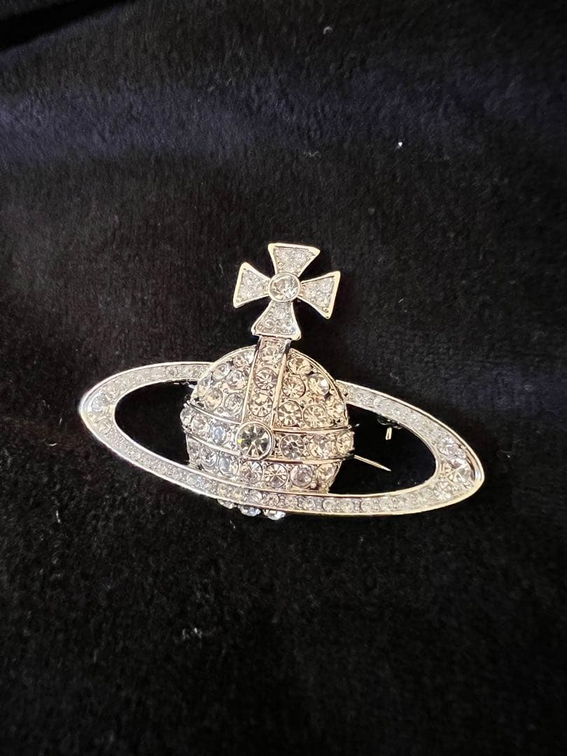 Vivienne Westwood シルバーブローチ