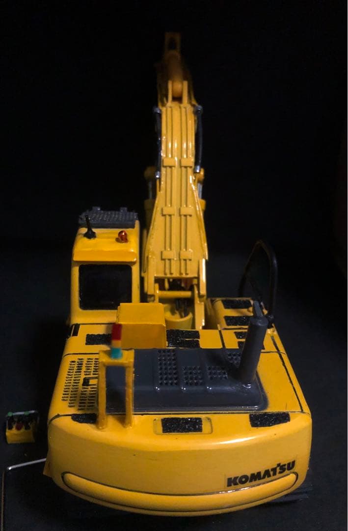 コマツPC220パワーショベル1/43
