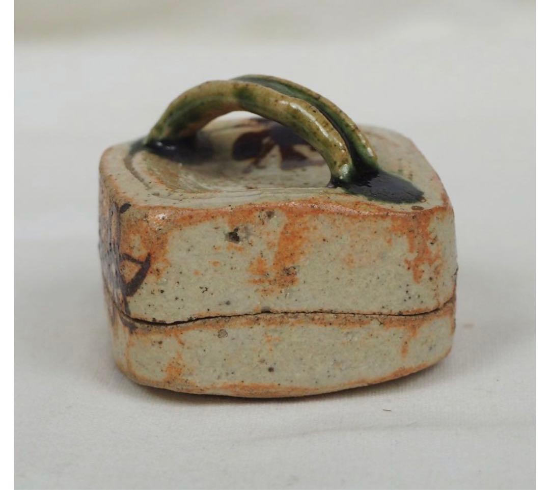 送料無料　コレクター所蔵品　江戸時代 織部香合/香盒　美濃焼 香道具華道具蓋物