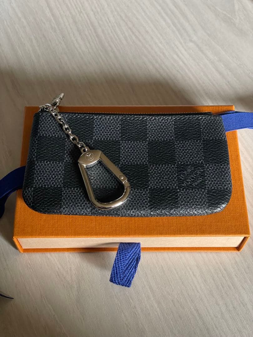 LOUIS VUITTON ダミエ　グラフィット　ケース　ヴィトン