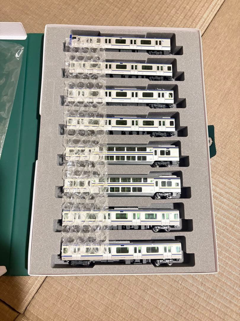 KATO E235系1000番台11両（室内灯付）