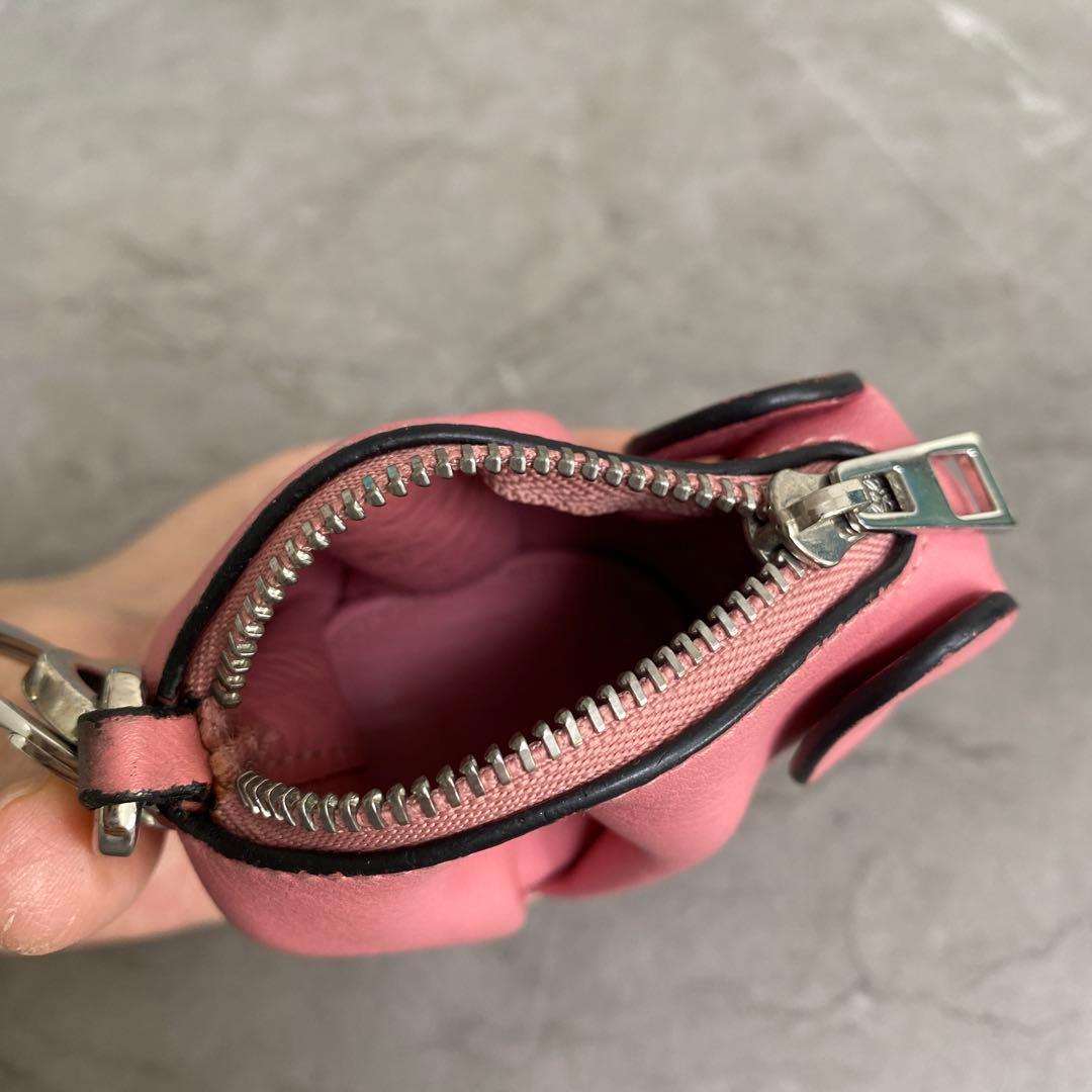 ロエヴェ　エレファント　ケース　チャーム