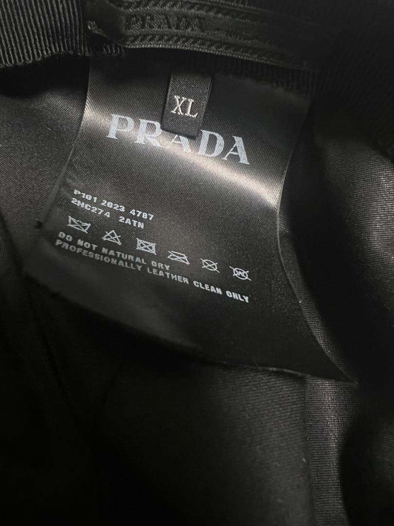 美品　PRADA ブラック XL
