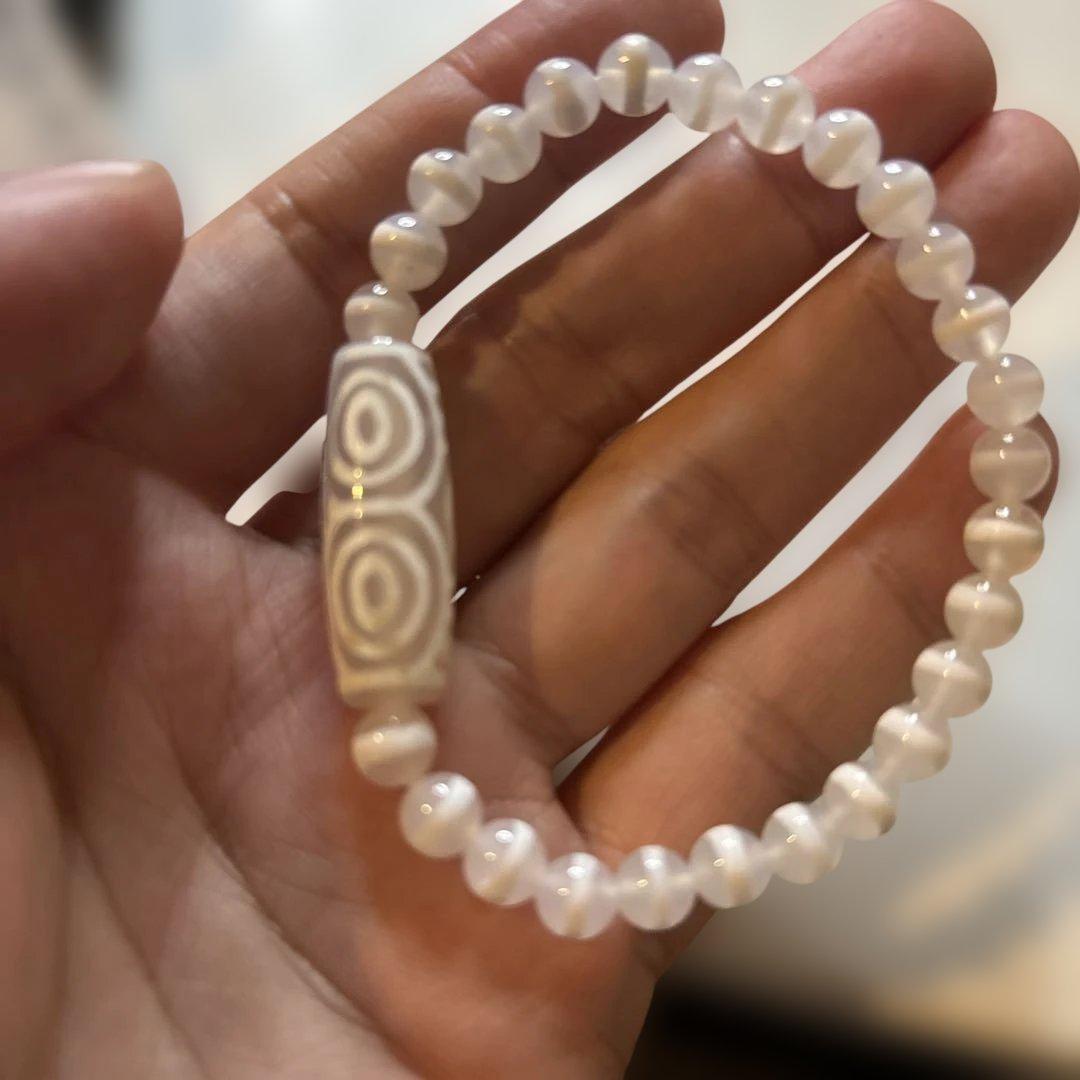 おしゃれだし効果感じる！龍眼白天珠さん！綺麗！