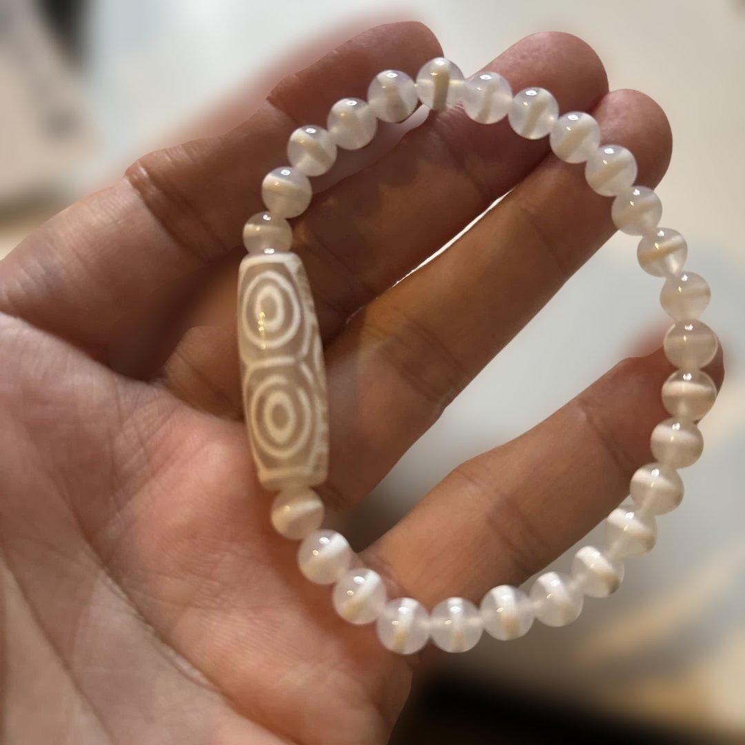 おしゃれだし効果感じる！龍眼白天珠さん！綺麗！