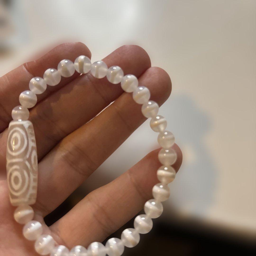 おしゃれだし効果感じる！龍眼白天珠さん！綺麗！