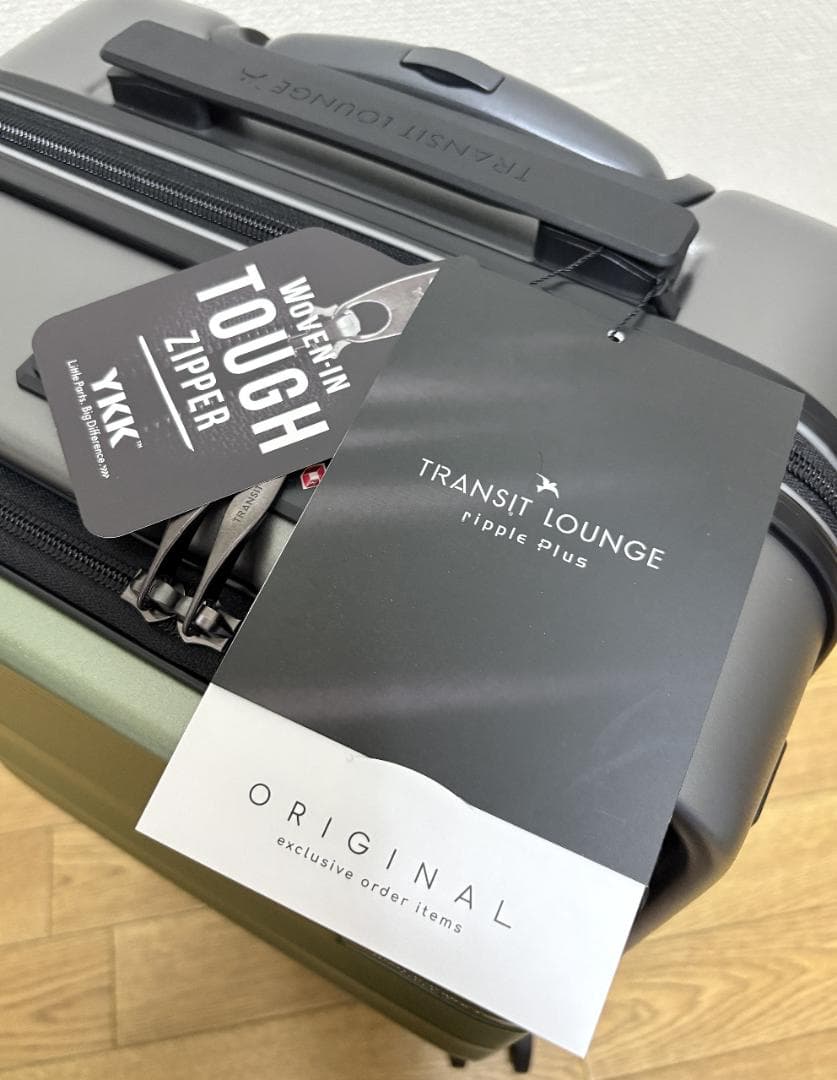 トランジットラウンジ・サックスバー株主優待 キャリーケース