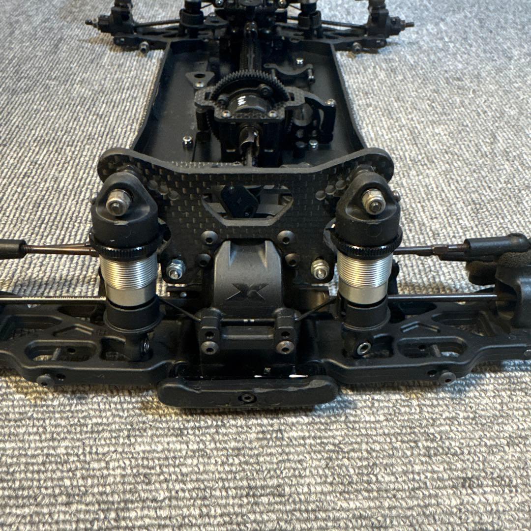 XRAY XB4 2024 ダート仕様　未塗装ボディ付き