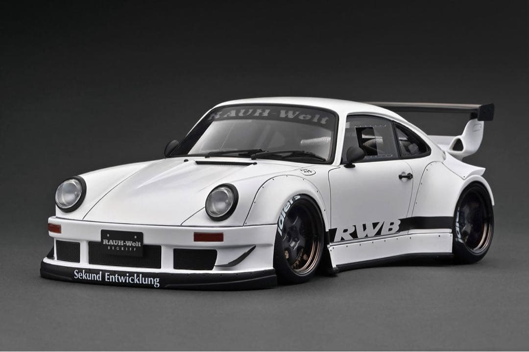ミニカー IG3696 1/18 RWB 930 Matte White