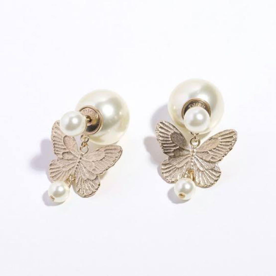 Dior バタフライモチーフ ピアス