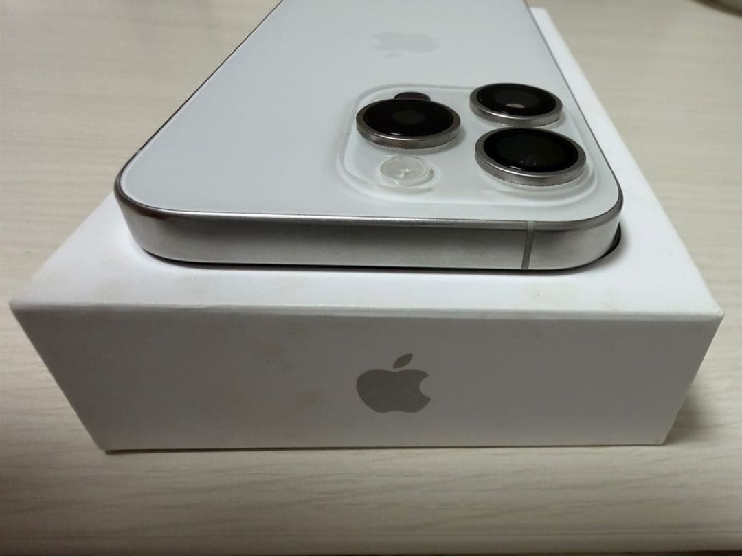 携帯電話本体 iPhone15pro 128GB