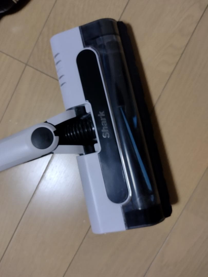 シャーク★コードレスクリーナー★CS300JWH★バッテリー新品と同等★