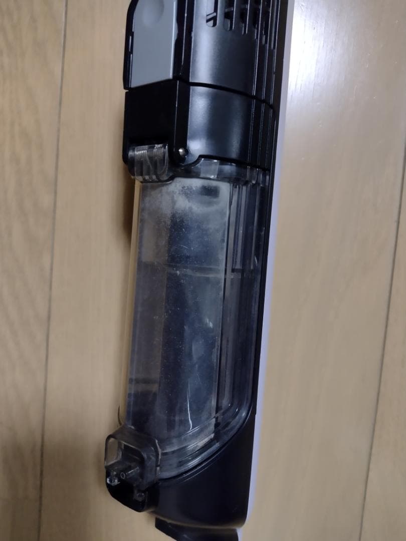 シャーク★コードレスクリーナー★CS300JWH★バッテリー新品と同等★