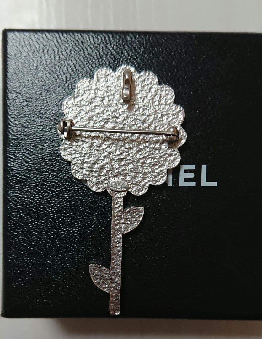 美品♥️CHANEL♥️ シャネルブローチ ココマーク刻印04 P 正規品箱付き
