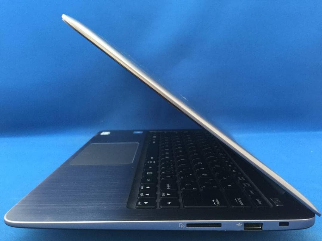 【荣荣】ASUS R416S 薄型・コンパクトノートパソコン ①