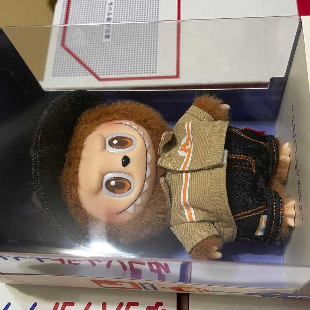 正規品 POPMART WACKY MART ラブブ 店員 labubu