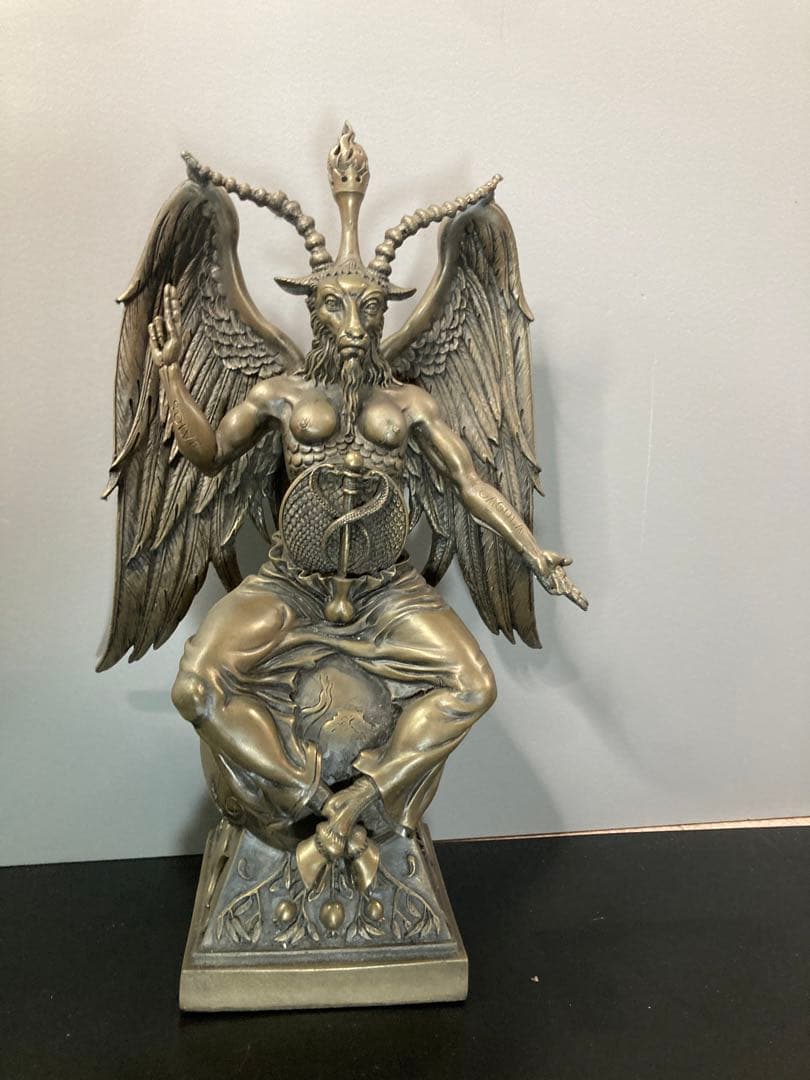 [セール中] バフォメット彫像　置物　アンティーク アート 美術品 悪魔