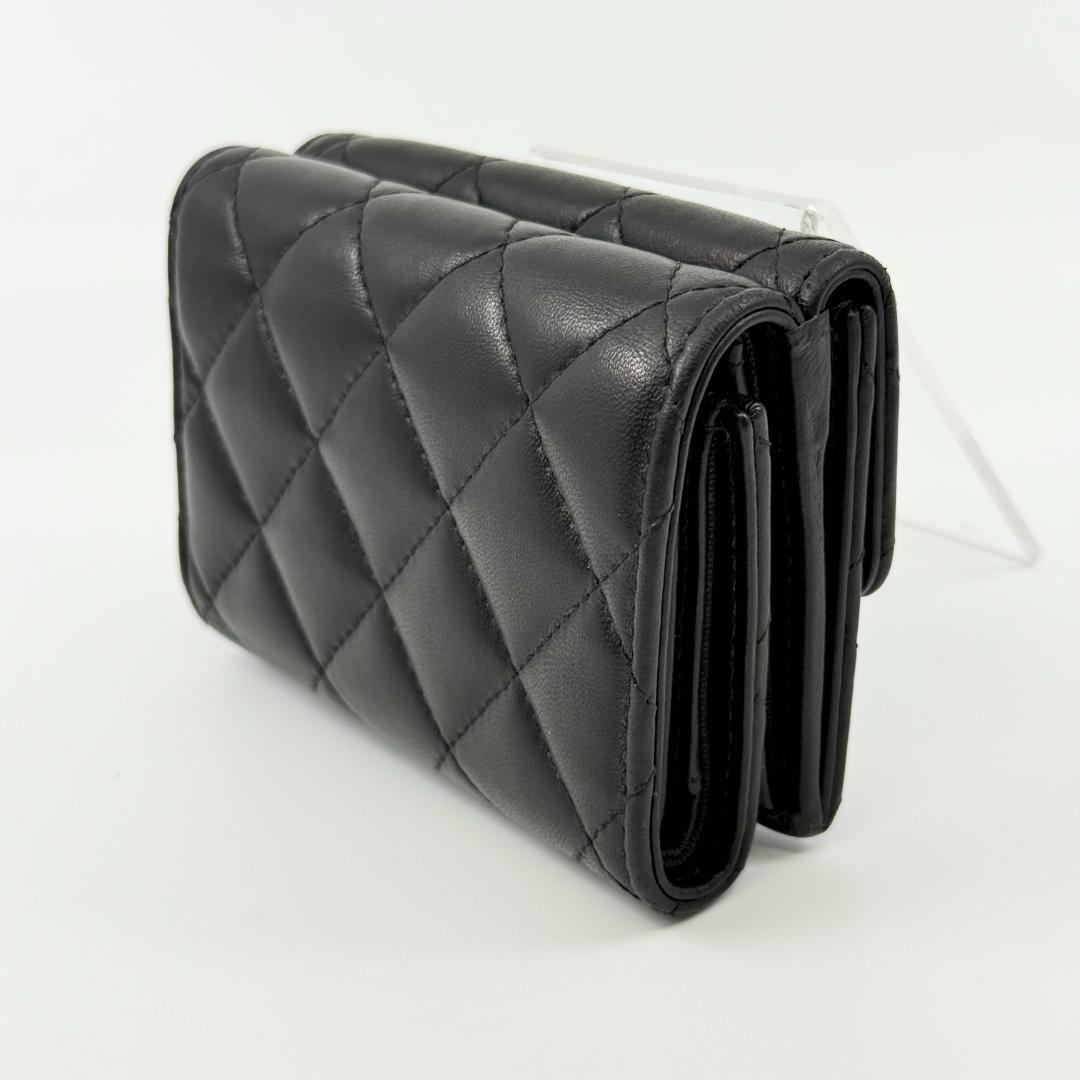 CHANEL シャネル マトラッセ 三つ折り財布