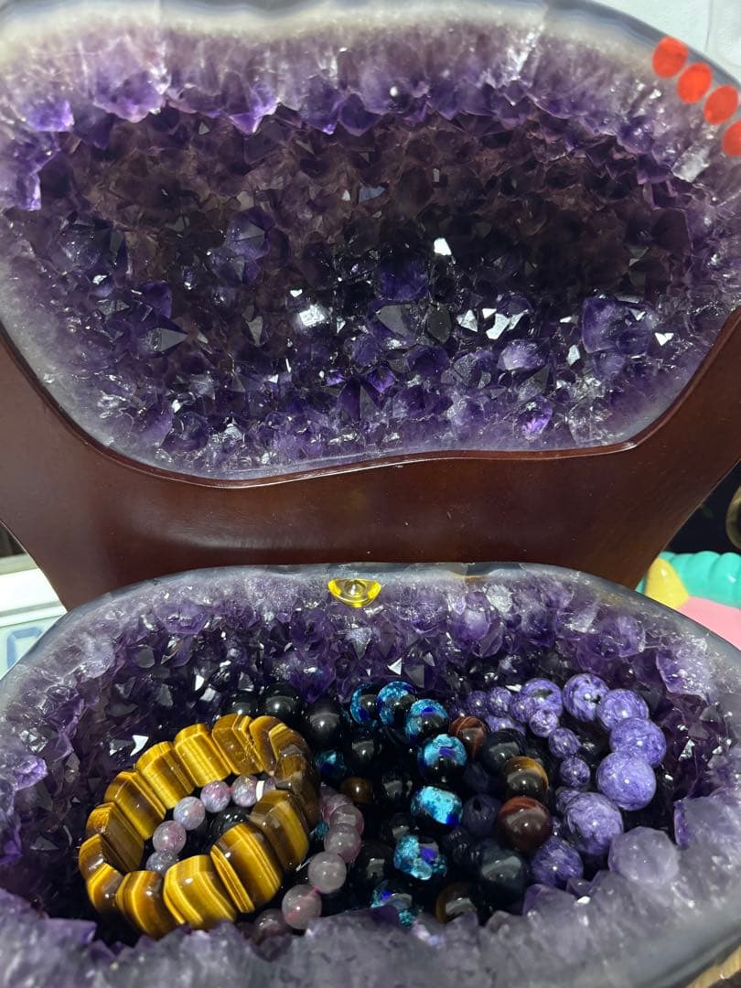 【一点物】ウルグアイ産　アメジスト聚宝盆