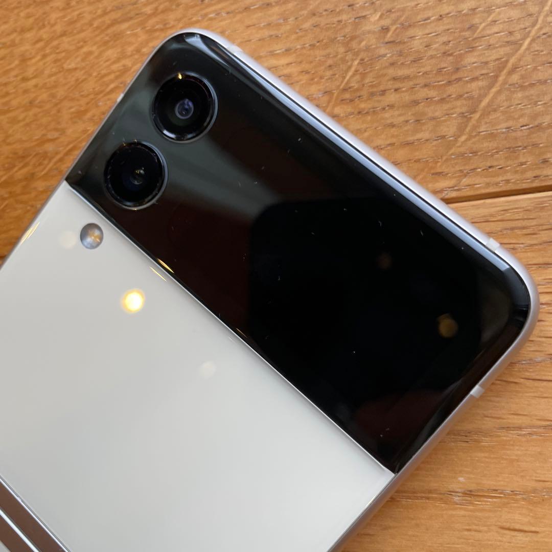 Galaxy Z Flip3 5G 128GB SIMフリー