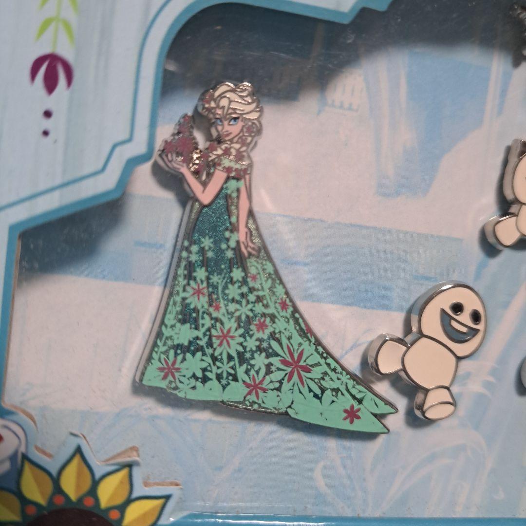 ディズニーストア　アナと雪の女王　エルサ　ピンバッジ　セット　LE 800